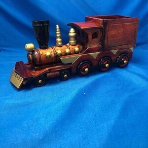 PBC International Wooden glazed decorative Train 10”x3”